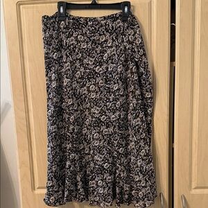 Jones New York Black and Cream Floral A-Line Skirt